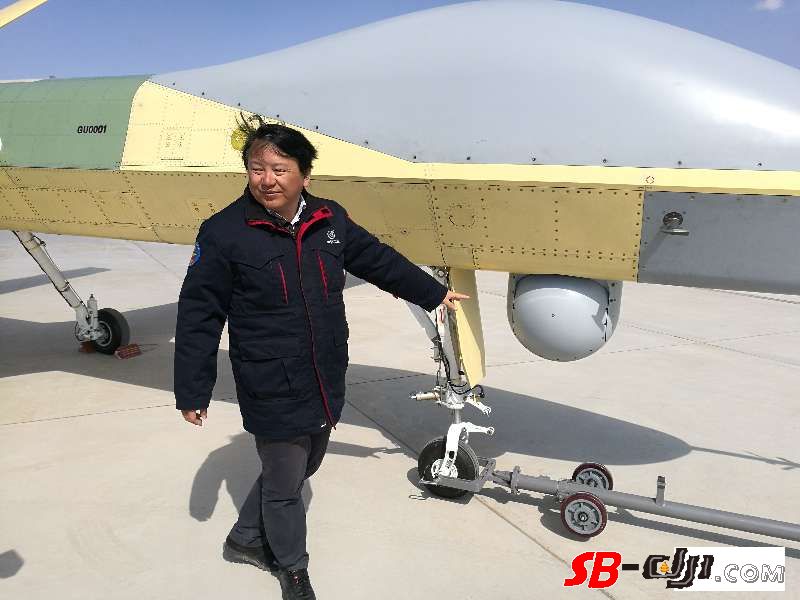 中国航空工业集团成都飞机设计研究所副总设计师、翼龙系列无人机总设计师李屹东。 中航工业提供。