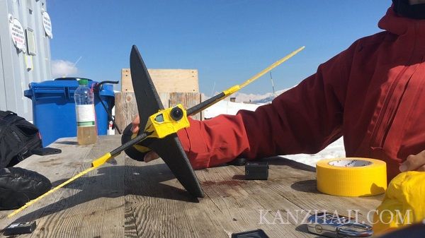 滑雪者将GoPro改装成穷人版“抛掷式自拍无人机”