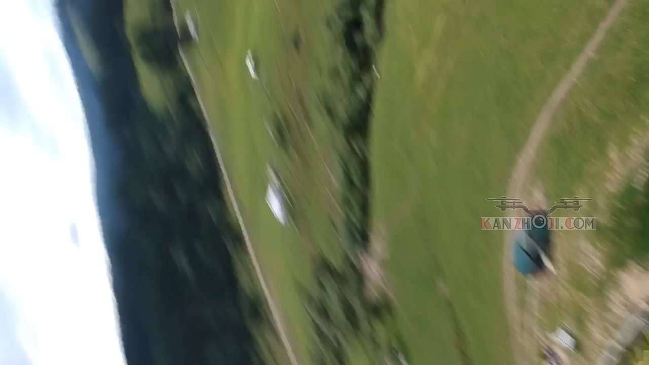 Spark在新疆河谷草原第一次起飞就炸机了，只用了个一键小视频