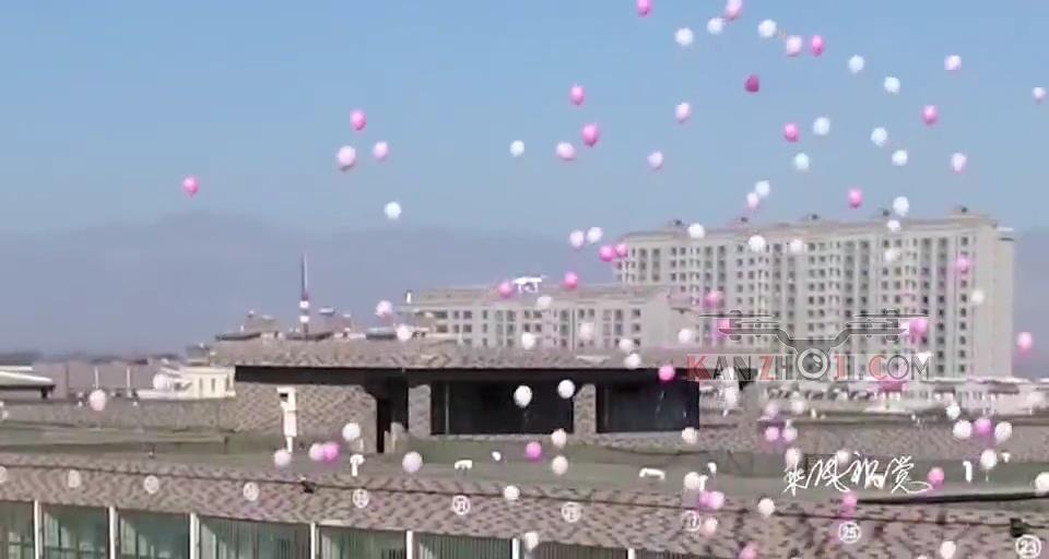 精灵4拍摄学校活动 多个放飞气球被螺旋桨卷入炸机