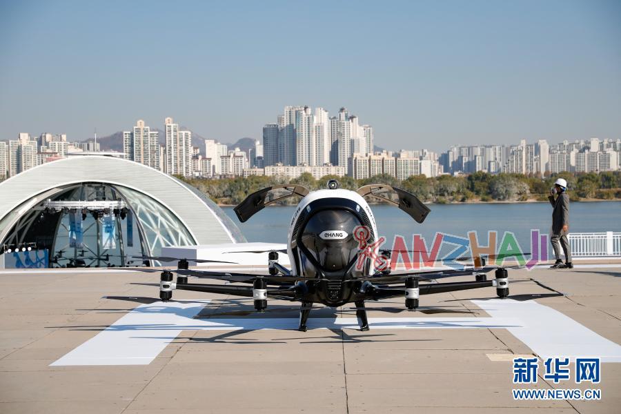 中国研制的自动驾驶飞行器在韩国首尔试飞