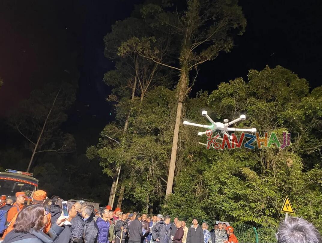 无人机化身空中“堡垒”，移动天眼助力森林消防救援
