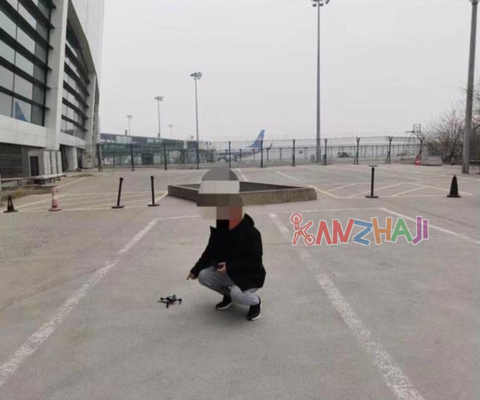 郑州机场乘客在航站楼试飞无人机 被航站楼派出所抓获