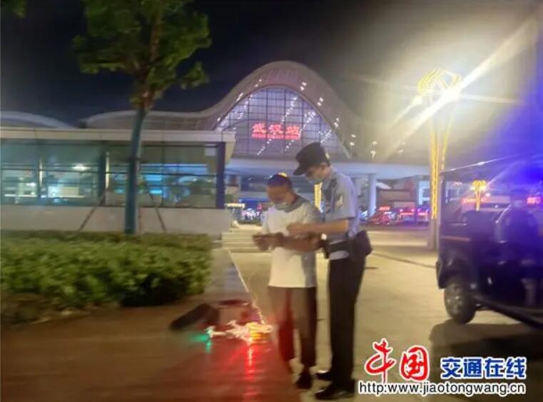 男子在武汉站“黑飞”被铁路警方依法查获