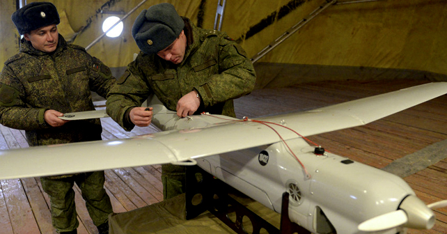 俄罗斯Orlan-10侦查无人机拆解，零件来自多个国家