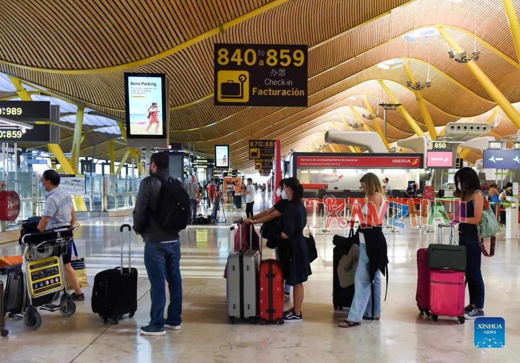 无人机扰乱西班牙马德里巴拉哈斯国际机场