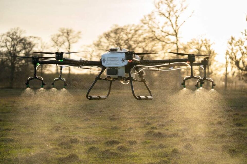 Hylio获得FAA批准在农业中使用重型无人机